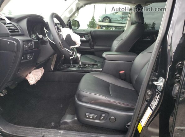 JTERU5JR3N6071991 2022 TOYOTA 4RUNNER Черный Вид салона спереди