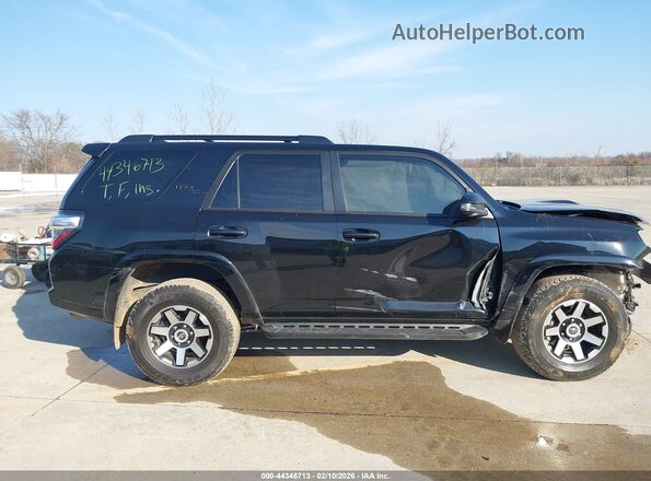 JTERU5JR5P6178849 2023 TOYOTA 4RUNNER Black Вид задньої частини салону