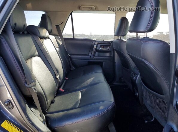 JTERU5JR6M5895018 2021 TOYOTA 4RUNNER Gray უკანა სალონის ხედი