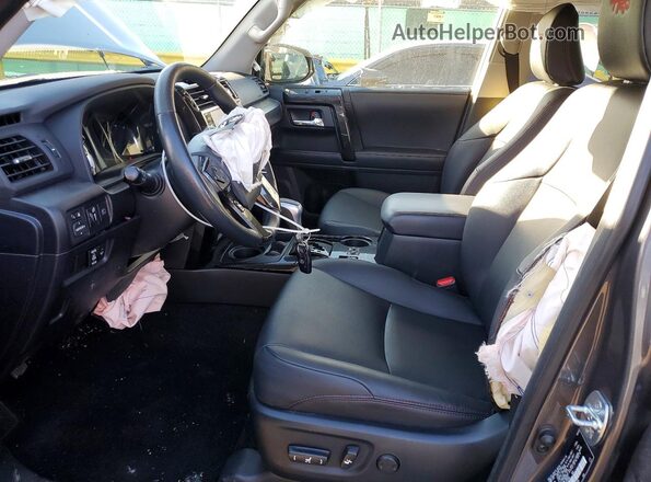 JTERU5JR8P6210340 2023 TOYOTA 4RUNNER Gray Widok wnętrza z przodu