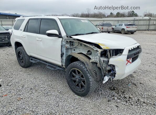 JTEZU5JR5G5110105 2016 TOYOTA 4RUNNER White Przód prawy