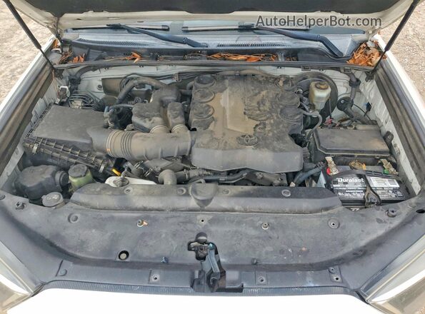 JTEZU5JR9G5134875 2016 TOYOTA 4RUNNER Белый Вид подкапотного пространства