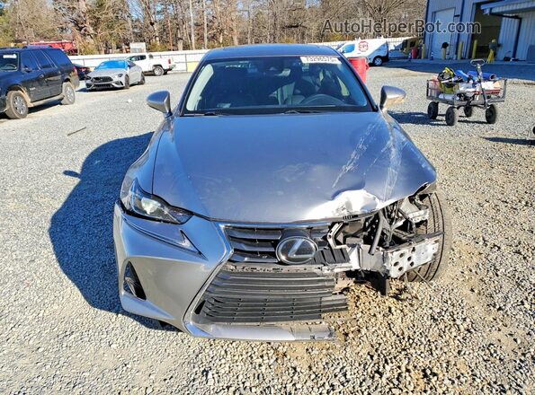 JTHBA1D20J5076151 2018 LEXUS IS Серебряный Вид спереди