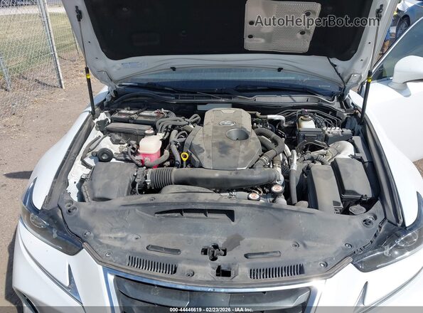 JTHBA1D21K5094188 2019 LEXUS IS 300 White Widok z tyłu