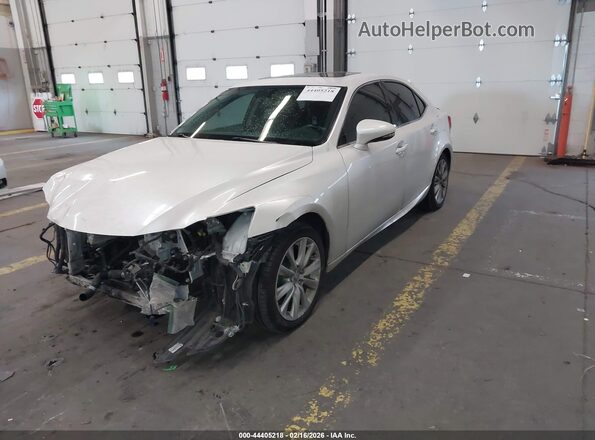 JTHBA1D24G5016933 2016 LEXUS IS 200T Белый Передняя левая четверть