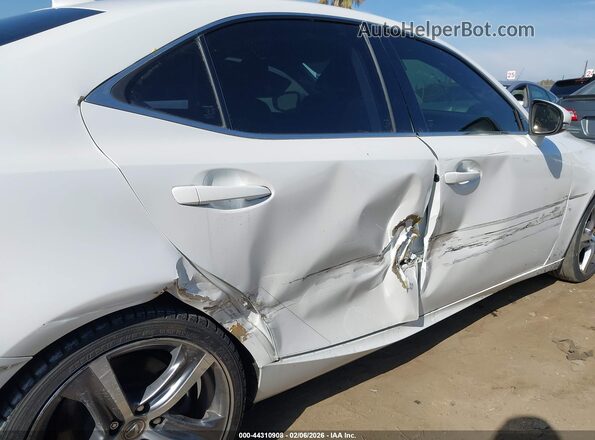 JTHBA1D25H5045634 2017 LEXUS IS 200T Белый Вид спереди
