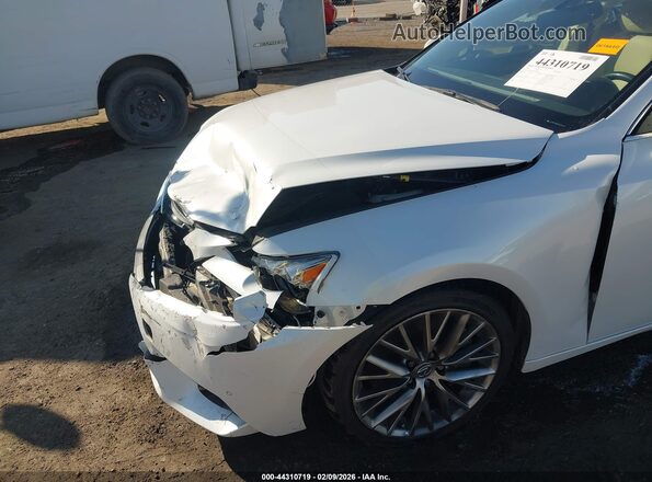 JTHBA1D26G5003231 2016 LEXUS IS 200T White 