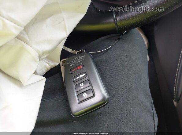 JTHBA1D27J5062876 2018 LEXUS IS 300 Champagne Вид панели приборов