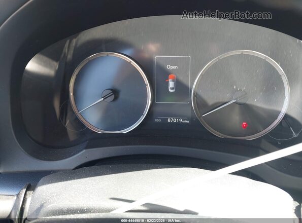 JTHBA1D2XH5057343 2017 LEXUS IS 200T Gray Widok tylnych siedzeń