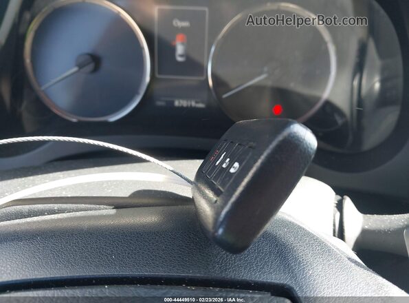 JTHBA1D2XH5057343 2017 LEXUS IS 200T Gray Widok deski rozdzielczej