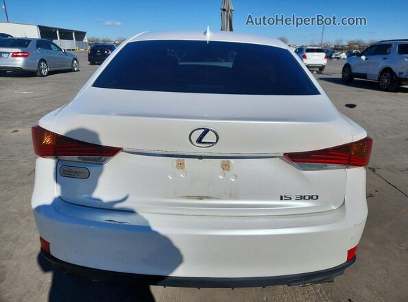 JTHBA1D2XJ5064900 2018 LEXUS IS Белый Вид сзади