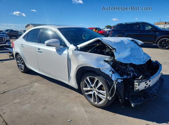 JTHBA1D2XJ5064900 2018 LEXUS IS Белый Передняя правая четверть