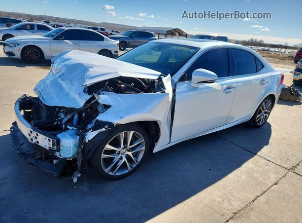JTHBA1D2XJ5064900 2018 LEXUS IS Белый Передняя левая четверть
