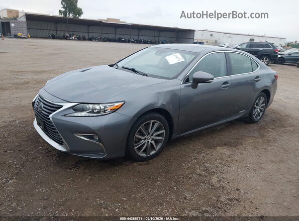 JTHBW1GG7G2120455 2016 LEXUS ES 300H Серый Передняя левая четверть