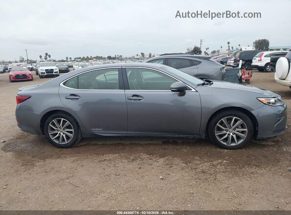 JTHBW1GG7G2120455 2016 LEXUS ES 300H Серый Вид задней части салона