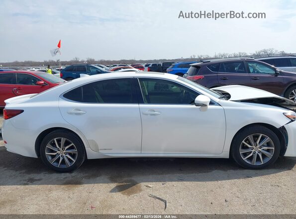 JTHBW1GGXG2109143 2016 LEXUS ES 300H Белый Вид задней части салона