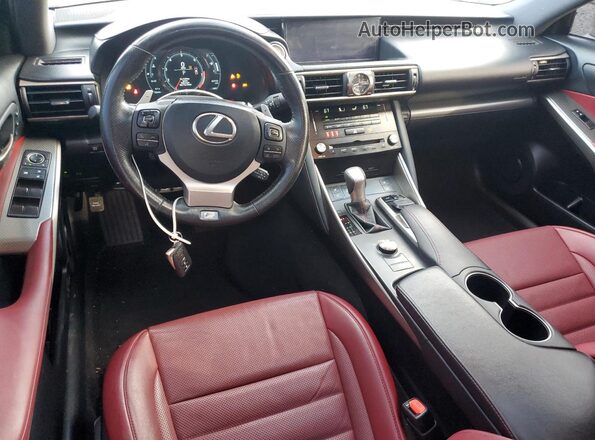 JTHC81D27J5026024 2018 LEXUS IS Серебряный Вид панели приборов
