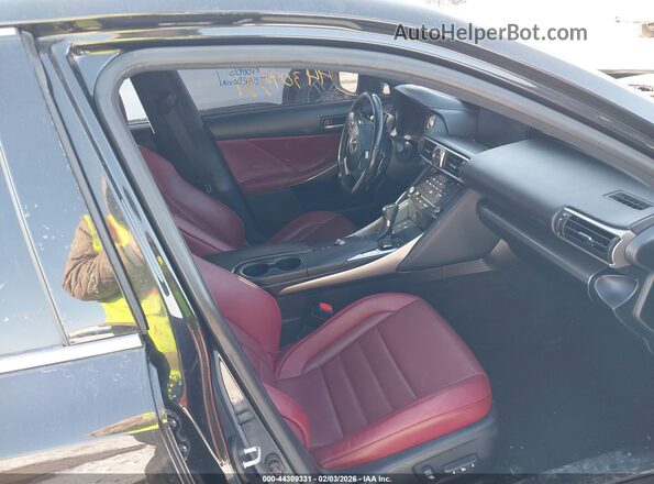 JTHC81D2XJ5027491 2018 LEXUS IS 300 Черный Вид салона спереди