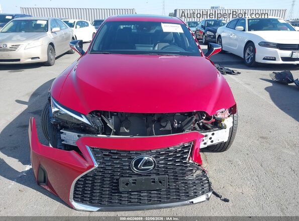 JTHCA1D27M5111583 2021 LEXUS IS 300 Red Widok wnętrza z tyłu