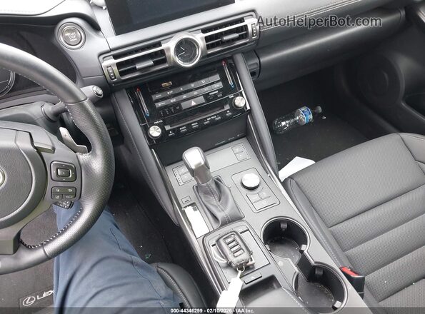 JTHGZ1B26M5045007 2021 LEXUS IS 350 Серый Вид панели приборов