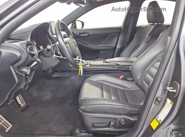 JTHGZ1B26P5060529 2023 LEXUS IS Серый Вид салона спереди