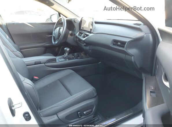 JTHP6JBH7R2192331 2024 LEXUS UX 250H White Widok wnętrza z przodu