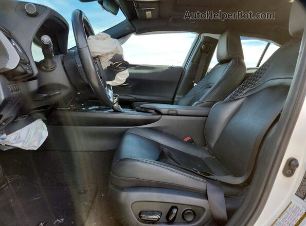 JTHP9JBH6L2032374 2020 LEXUS UX White Front interior view
