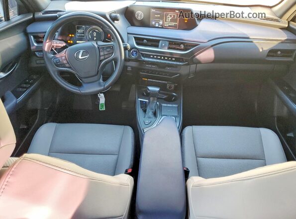 JTHP9JBH7M2048035 2021 LEXUS UX White წინა პანელის ხედი