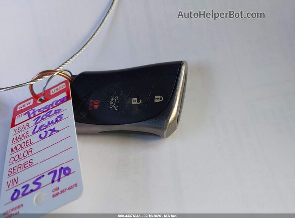 JTHR9JBH4L2025710 2020 LEXUS UX 250H Белый Вид панели приборов