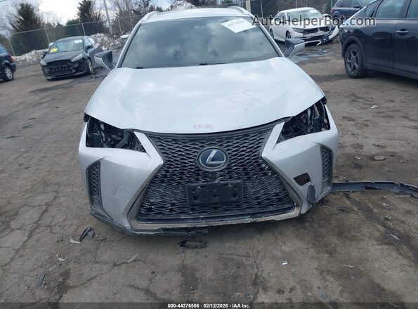 JTHU9JBH1K2008338 2019 LEXUS UX 250H Silver Widok z przodu