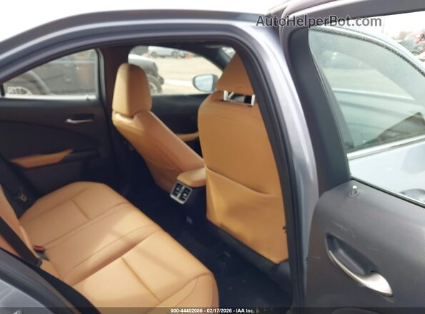 JTHUCJDH5S2004470 2025 LEXUS UX 300H Silver Вид наклейки з VIN-кодом