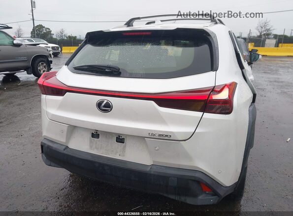 JTHX3JBH6N2056212 2022 LEXUS UX 200 White 