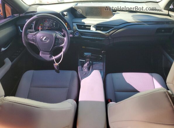JTHX9JBH9N2059328 2022 LEXUS UX Белый Вид панели приборов