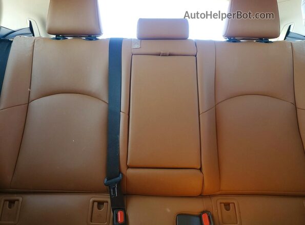 JTHX9JBH9N2060852 2022 LEXUS UX Зеленый Вид задних сидений