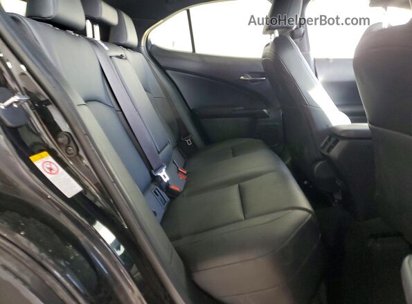 JTHY3JBH2K2013387 2019 LEXUS UX Black Rear seats view