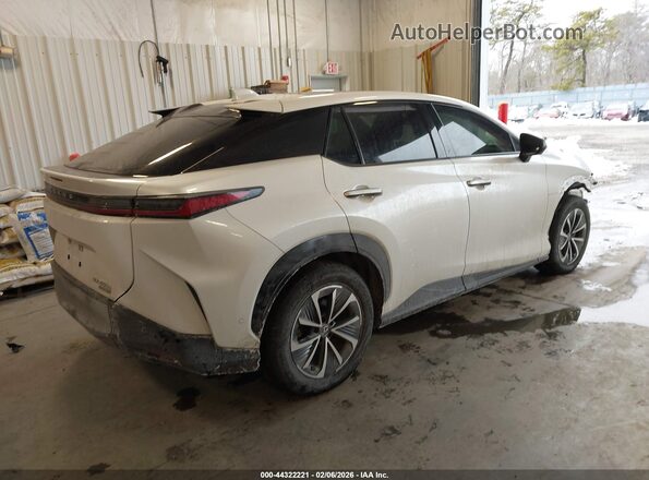 JTJAAAABXPA020829 2023 LEXUS RZ 450E Белый Задняя правая четверть