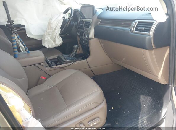 JTJAM7BX2N5315823 2022 LEXUS GX 460 Серебряный Вид салона спереди
