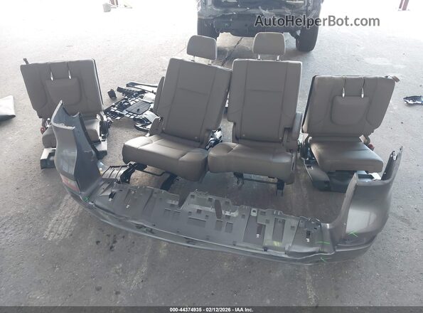 JTJAM7BX8P5356265 2023 LEXUS GX 460 Gray Vista del cuadro de instrumentos