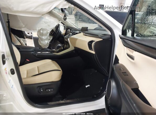 JTJBARBZ8H2104075 2017 LEXUS NX 200T Белый Вид салона спереди