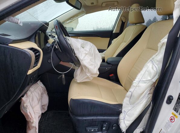 JTJBARBZ8J2158093 2018 LEXUS NX Белый Вид салона спереди