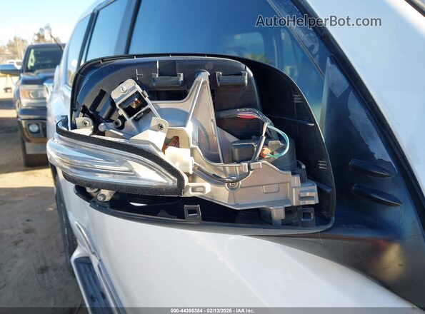 JTJBM7FX4J5204053 2018 LEXUS GX White 