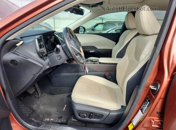 JTJCHMAA0P2004551 2023 LEXUS RX Оранжевый Вид салона спереди