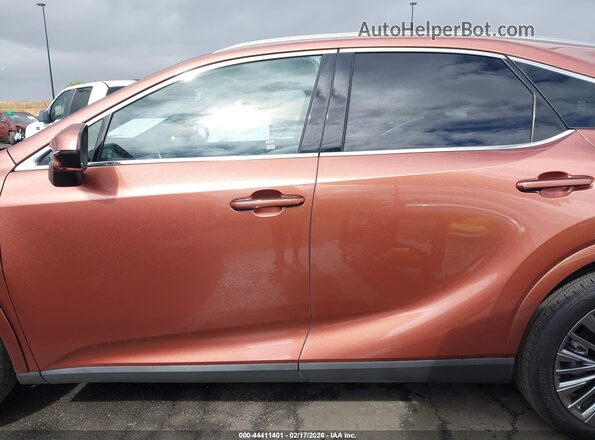 JTJCJMGA0R2014303 2024 LEXUS RX 450H+ Orange Widok wnętrza 360 stopni