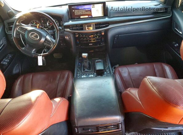JTJDY7AX0L4317530 2020 LEXUS LX Белый Вид панели приборов