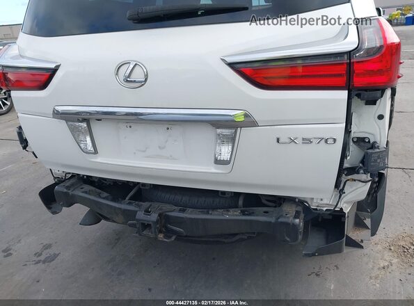JTJHY7AX2G4215427 2016 LEXUS LX 570 Белый 