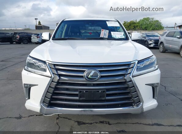 JTJHY7AX2G4215427 2016 LEXUS LX 570 Белый Вид задней части салона