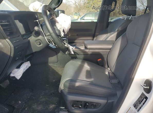 JTJVBCDX9S5052948 2025 LEXUS GX White Вид салону спереду
