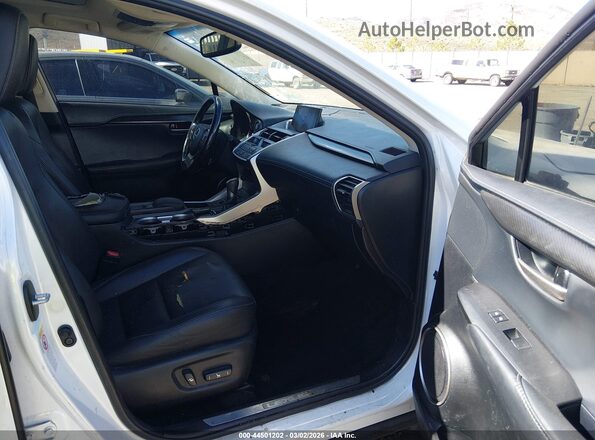 JTJYARBZ8H2065384 2017 LEXUS NX Белый Вид салона спереди
