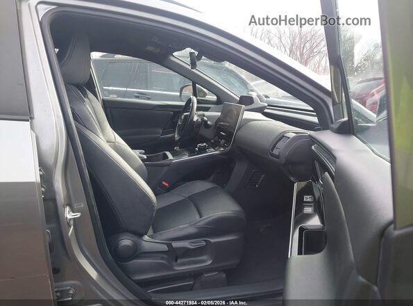 JTMABABA8PA011648 2023 SUBARU SOLTERRA Gray წინა სალონის ხედი