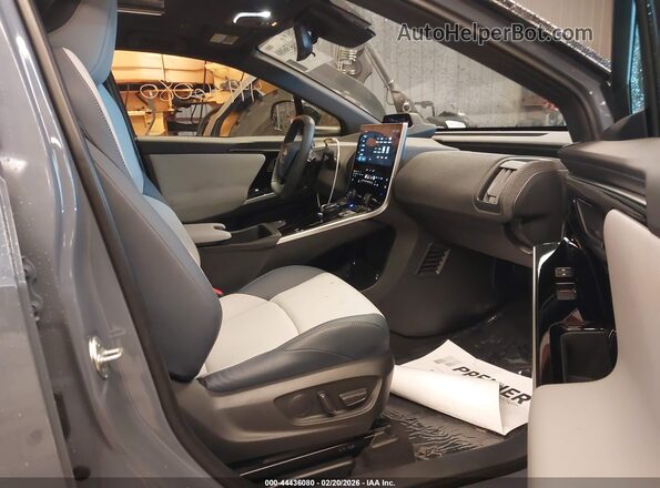 JTMABABAXRA036909 2024 SUBARU SOLTERRA Серый Вид салона спереди